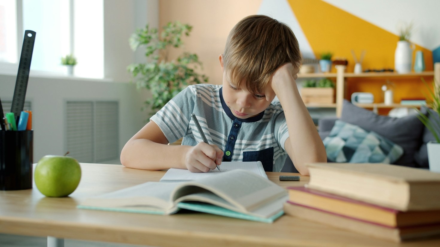Creating a Cozy Evening Routine Around Expressive Writing